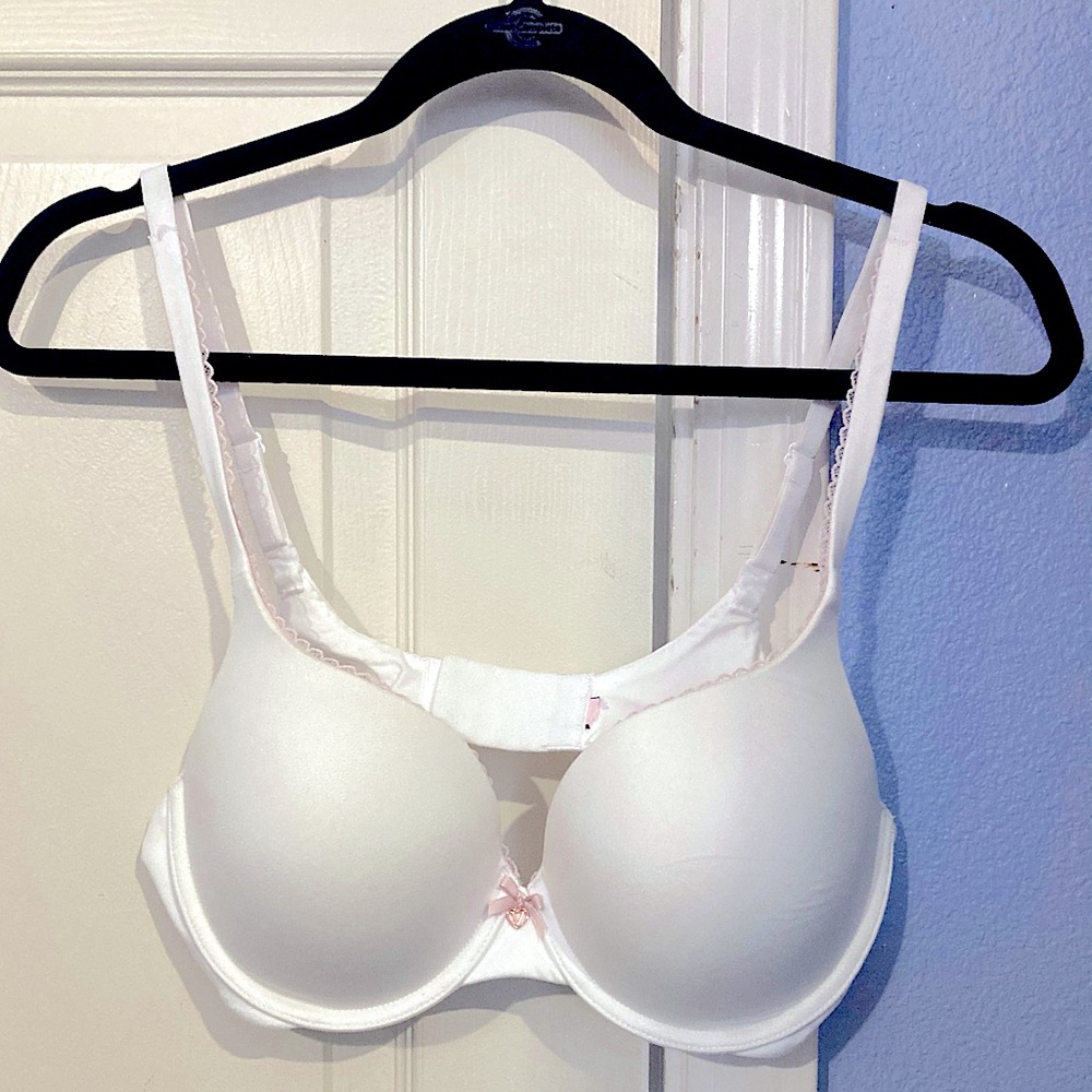Victoria’s Secret Light Push Up Perfect Shape Bra